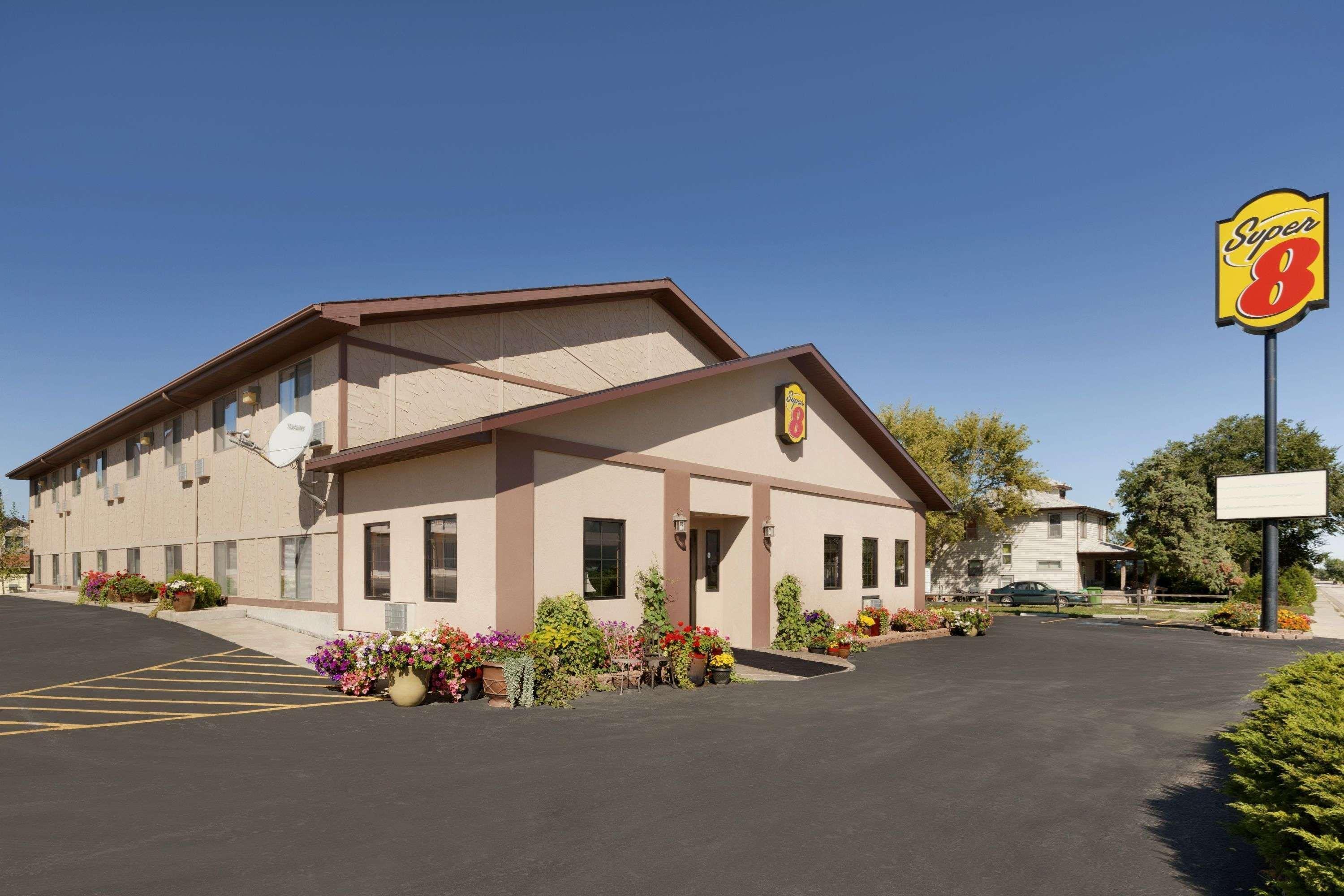 Super 8 By Wyndham Wall Exterior foto